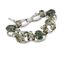 Load image into Gallery viewer, D&amp;E Juliana Bracelet with Black Stone
