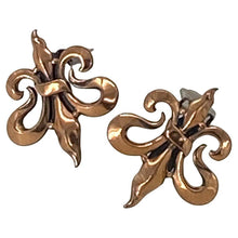 Load image into Gallery viewer, Renoir Fleur de Lis Copper Clip-on Earrings
