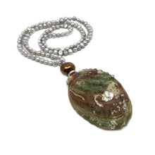 Load image into Gallery viewer, Pearl in Oyster Shell Necklace
